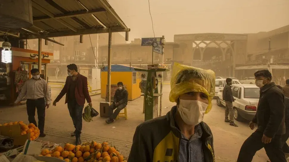 La pénurie d'eau au Khuzestan entraîne des tempêtes de poussière et des plaines dénudées dans des endroits autrefois verts et marécageux. Copyright : © Danial Khodaie