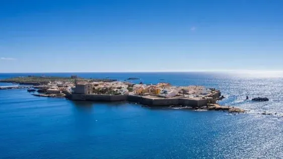Photo de la réserve naturelle marine Nueva Tabarca en Espagne .