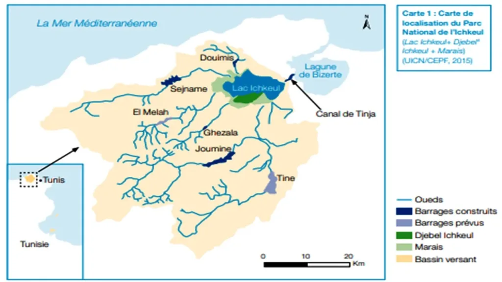 Carte du lac Ichkeul qui montre les barrages qui l'entoure et qui ont causé le blockage de l'eau . Copyright: Dr. Nabiha BEN M’BAREK , Ministère des Affaires Locales et de l’Environnement Agence Nationale de Protection de l’Environnement.